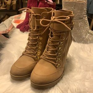 Never worn tan guess boots size 9 true to size